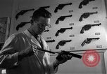 Standbild Kriminalpolizei Frankfurt Deutschland, 1954, aus Sekunde 10 historischem Filmmaterial Videoclip 65675068430