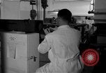 Standbild Kriminalpolizei Frankfurt Deutschland, 1954, aus Sekunde 38 historischem Filmmaterial Videoclip 65675068430