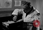 Standbild Kriminalpolizei Frankfurt Deutschland, 1954, aus Sekunde 11 historischem Filmmaterial Videoclip 65675068431