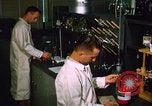 Standbild biochemische Forschung Labor United States USA, 1965, aus Sekunde 55 historischem Filmmaterial Videoclip 65675068432