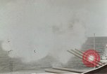Standbild amphibischen Angriff Pacific Theater, 1945, aus Sekunde 4 historischem Filmmaterial Videoclip 65675068433