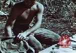 Standbild verwundete Soldaten Pacific Theater, 1945, aus Sekunde 25 historischem Filmmaterial Videoclip 65675068434