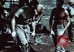 Standbild verwundete Soldaten Pacific Theater, 1945, aus Sekunde 34 historischem Filmmaterial Videoclip 65675068434