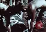 Standbild verwundete Soldaten Pacific Theater, 1945, aus Sekunde 38 historischem Filmmaterial Videoclip 65675068434