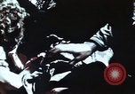 Standbild verwundete Soldaten Pacific Theater, 1945, aus Sekunde 47 historischem Filmmaterial Videoclip 65675068434