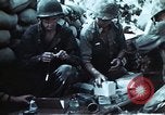 Standbild verwundete Soldaten Pacific Theater, 1945, aus Sekunde 53 historischem Filmmaterial Videoclip 65675068434