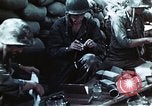 Standbild verwundete Soldaten Pacific Theater, 1945, aus Sekunde 56 historischem Filmmaterial Videoclip 65675068434