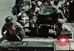 Standbild verwundete Soldaten Pacific Theater, 1945, aus Sekunde 16 historischem Filmmaterial Videoclip 65675068435