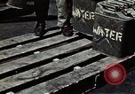 Standbild verwundete Soldaten Pacific Theater, 1945, aus Sekunde 22 historischem Filmmaterial Videoclip 65675068435