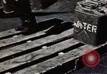 Standbild verwundete Soldaten Pacific Theater, 1945, aus Sekunde 23 historischem Filmmaterial Videoclip 65675068435