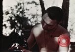 Standbild verwundete Soldaten Pacific Theater, 1945, aus Sekunde 54 historischem Filmmaterial Videoclip 65675068436