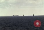 Standbild USA Schiffe Atlantik, 1962, aus Sekunde 26 historischem Filmmaterial Videoclip 65675068453