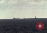 Standbild USA Schiffe Atlantik, 1962, aus Sekunde 27 historischem Filmmaterial Videoclip 65675068453