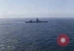 Immagine di Stati Uniti Seconda flotta conduce la revisione della flotta per il presidente Kennedy Oceano atlantico, 1962, secondo 40 filmato di repertorio 65675068455