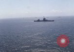 Immagine di Stati Uniti Seconda flotta conduce la revisione della flotta per il presidente Kennedy Oceano atlantico, 1962, secondo 48 filmato di repertorio 65675068455