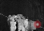 Standbild Kraftwerk tunnel United States USA, 1930, aus Sekunde 36 historischem Filmmaterial Videoclip 65675068472