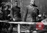 Image AEF La 42e Division d'infanterie (Rainbow Division) en France France, 1918, de la seconde 43 séquences d'archives historiques vidéo 65675068475