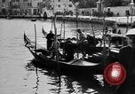 Immagine di Gli edifici danneggiati Venezia Italia, 1945, secondo 37 filmato di repertorio 65675068488