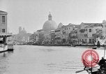 Immagine di Gli edifici danneggiati Venezia Italia, 1945, secondo 43 filmato di repertorio 65675068488
