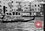 Immagine di Gli edifici danneggiati Venezia Italia, 1945, secondo 55 filmato di repertorio 65675068488