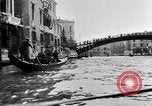 Immagine di Gli edifici danneggiati Venezia Italia, 1945, secondo 59 filmato di repertorio 65675068488