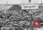 Image menace de la peste Allemagne, 1945, de la seconde 51 séquences d'archives historiques vidéo 65675068489