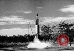 Image V-2 rocket Cuxhaven Allemagne, 1945, de la seconde 25 séquences d'archives historiques vidéo 65675068494