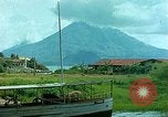 Standbild Waterfront Häuser Guatemala, 1946, aus Sekunde 10 historischem Filmmaterial Videoclip 65675068499