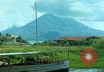 Standbild Waterfront Häuser Guatemala, 1946, aus Sekunde 11 historischem Filmmaterial Videoclip 65675068499