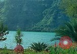 Standbild Waterfront Häuser Guatemala, 1946, aus Sekunde 29 historischem Filmmaterial Videoclip 65675068499