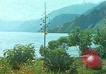 Standbild Waterfront Häuser Guatemala, 1946, aus Sekunde 35 historischem Filmmaterial Videoclip 65675068499