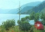 Standbild Waterfront Häuser Guatemala, 1946, aus Sekunde 36 historischem Filmmaterial Videoclip 65675068499