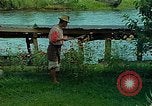 Standbild Waterfront Häuser Guatemala, 1946, aus Sekunde 51 historischem Filmmaterial Videoclip 65675068499