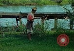 Standbild Waterfront Häuser Guatemala, 1946, aus Sekunde 54 historischem Filmmaterial Videoclip 65675068499