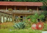 Standbild Waterfront Häuser Guatemala, 1946, aus Sekunde 59 historischem Filmmaterial Videoclip 65675068499