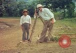 Immagine di Gli osservatori e i lavoratori indiani Guatemala, 1946, secondo 3 filmato di repertorio 65675068503