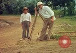 Immagine di Gli osservatori e i lavoratori indiani Guatemala, 1946, secondo 6 filmato di repertorio 65675068503