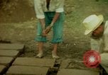 Standbild indische Arbeitnehmer Guatemala, 1946, aus Sekunde 46 historischem Filmmaterial Videoclip 65675068506