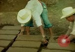 Standbild indische Arbeitnehmer Guatemala, 1946, aus Sekunde 50 historischem Filmmaterial Videoclip 65675068506