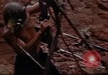 Standbild Ranger Combat Training Hawaii USA, 1942, aus Sekunde 26 historischem Filmmaterial Videoclip 65675068524