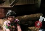 Standbild misshandelten Frauen United States USA, 1977, aus Sekunde 7 historischem Filmmaterial Videoclip 65675068527