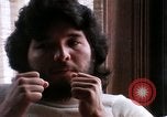 Standbild misshandelten Frauen United States USA, 1977, aus Sekunde 61 historischem Filmmaterial Videoclip 65675068527