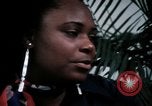 Standbild misshandelten Frauen United States USA, 1977, aus Sekunde 18 historischem Filmmaterial Videoclip 65675068528