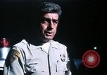 Standbild misshandelten Frauen United States USA, 1977, aus Sekunde 46 historischem Filmmaterial Videoclip 65675068528