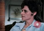 Immagine di Bistrattato donne United States USA, 1977, secondo 1 filmato di repertorio 65675068530
