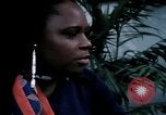 Immagine di Bistrattato donne United States USA, 1977, secondo 11 filmato di repertorio 65675068530