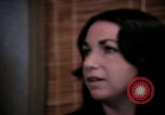 Immagine di Bistrattato donne United States USA, 1977, secondo 49 filmato di repertorio 65675068530