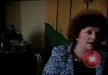Standbild misshandelten Frauen United States USA, 1977, aus Sekunde 9 historischem Filmmaterial Videoclip 65675068531