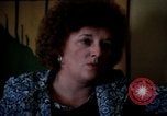 Standbild misshandelten Frauen United States USA, 1977, aus Sekunde 13 historischem Filmmaterial Videoclip 65675068531