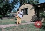 Standbild misshandelten Frauen United States USA, 1977, aus Sekunde 28 historischem Filmmaterial Videoclip 65675068531